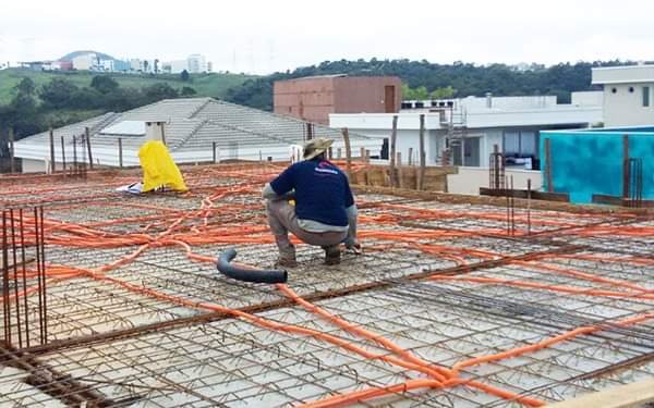 ELETROLIPE CONSTRUÇÕES E REFORMAS