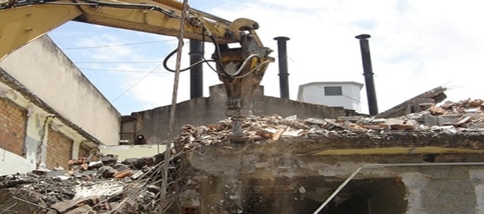 Demolidora Diamante na Zona Sul