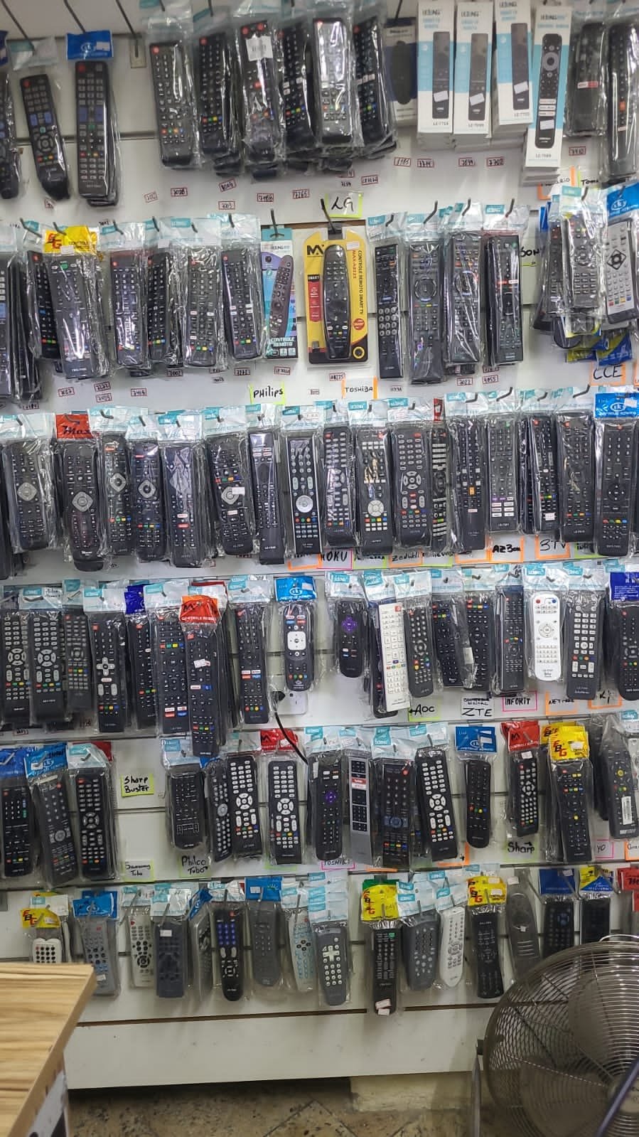 Elite Relojoaria e Acessórios para Celulares Na Zona leste