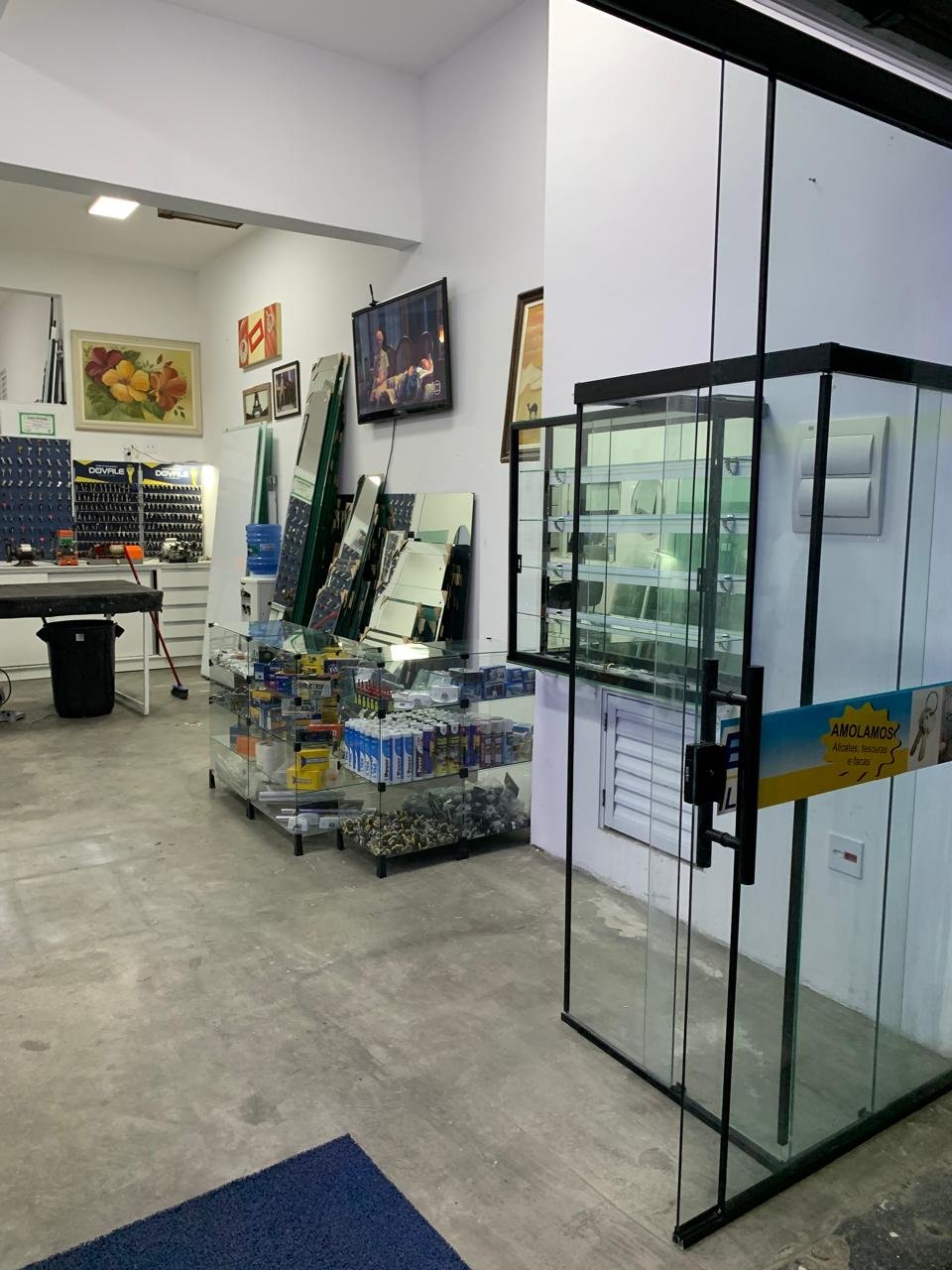 Estilo Box Vidraçaria na Bela Vista